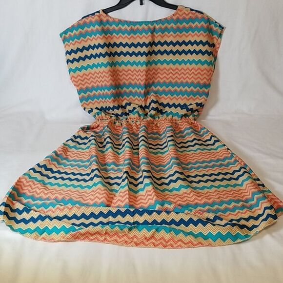 Indulge Hi-Low Lightweight Sleeveless Dress - Picture 6 of 9